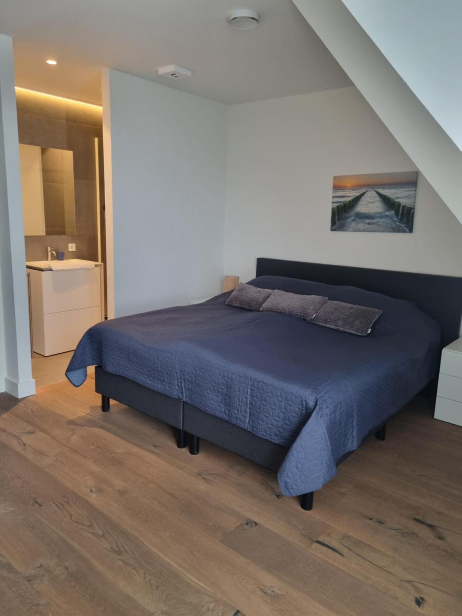 Penthouse Windkracht 10 Aan Het Strand Van Кадзанд Номер фото